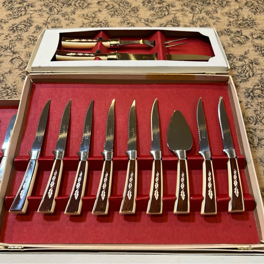 VTG Regent Sheffield Stainless Steel 19 Piece Treasure Chest English Cutlery